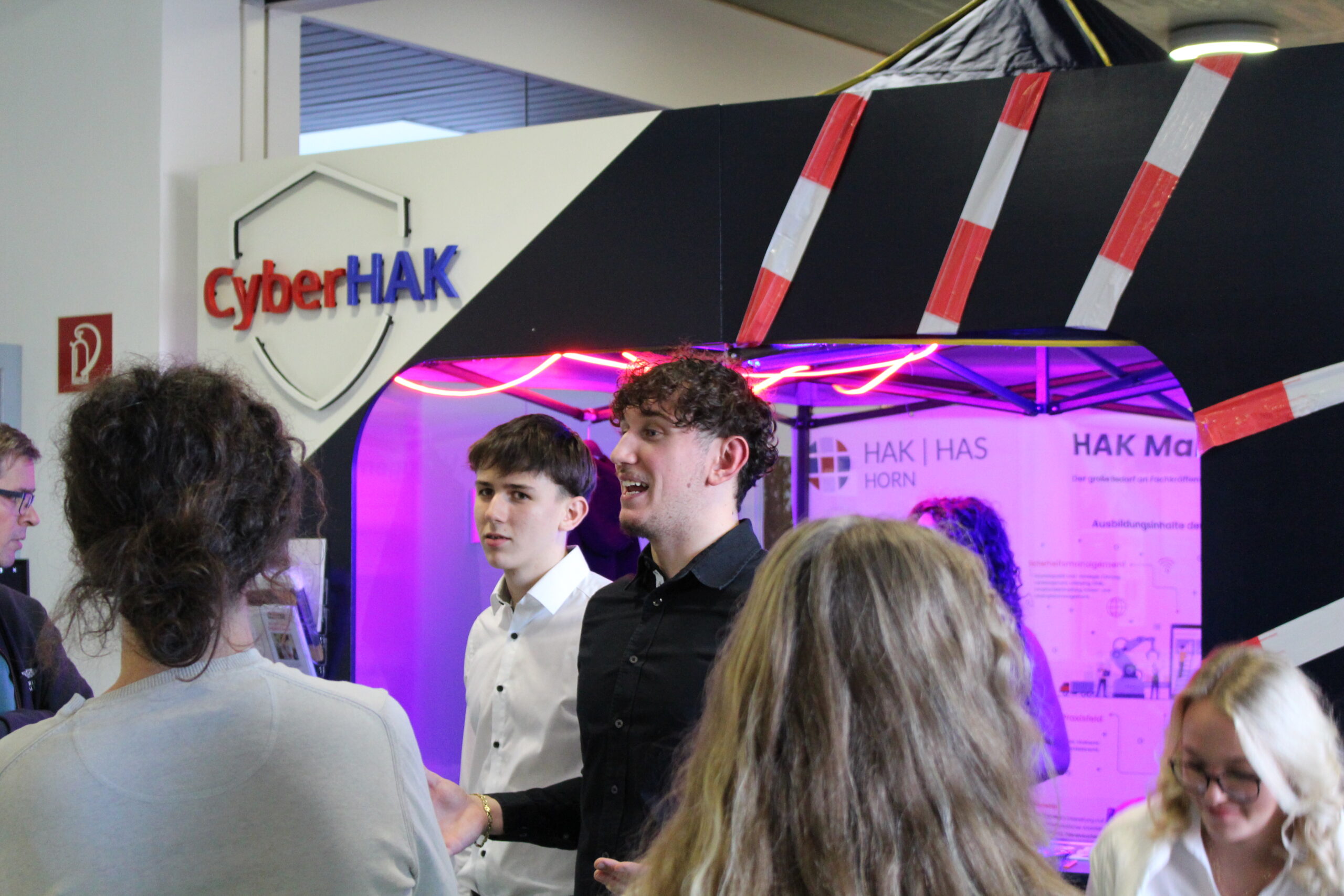 Volles Haus, volle Begeisterung: Erfolgreicher Tag der offenen Tür an der HAK Horn